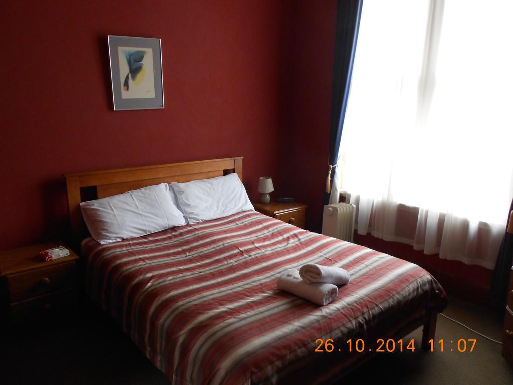 Dunedin Lodge Room photo